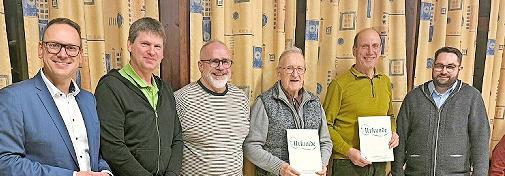 Die geehrten Mitglieder in Gold: (von links) Bürgermeister Mario Götz, Steffen Manger, Alexander Leitschuh, Herbert Winter, Walter Jopp, Kreisvorsitzender Markus Stockmann, Walter Manger (nicht anwesend). Die geehrten Mitglieder in Gold: (von links) Bürgermeister Mario Götz, Steffen Manger, Alexander Leitschuh, Herbert Winter, Walter Jopp, Kreisvorsitzender Markus Stockmann, Walter Manger (nicht anwesend).