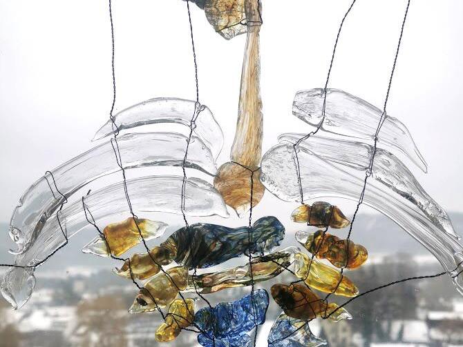 Glaskunst von Wilfried Radtke wird ab 20. M&auml;rz in einer Schaufensterausstellung in Stadtsteinach zu sehen sein. Er&ouml;ffnung ist um 18 Uhr.