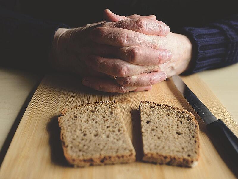 Coburger trickst Betrügerin mit Laib Brot aus Coburger trickst Betrügerin mit Laib Brot aus