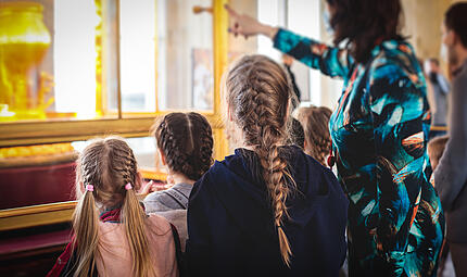 Touren wie solche sollen Standard werden: Mit ihrem neuen Kulturprojekt will die Stadt Forchheim allen Grundschulkindern st&auml;dtische Kultureinrichtungen n&auml;her bringen.
