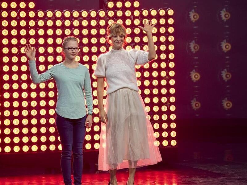 Auch wenn sei gegen einen Star antritt: Bei der Aufzeichnung der Show bleibt Sina cool. Auch wenn sei gegen einen Star antritt: Bei der Aufzeichnung der Show bleibt Sina cool.
