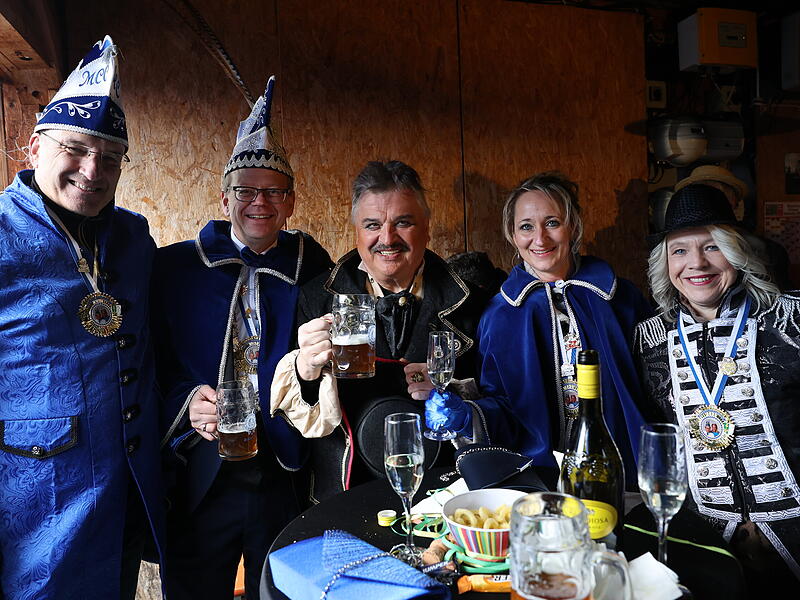 Vorgl&uuml;hen beim Landrat: Mehr als 350 G&auml;ste feierten das letzte Mal