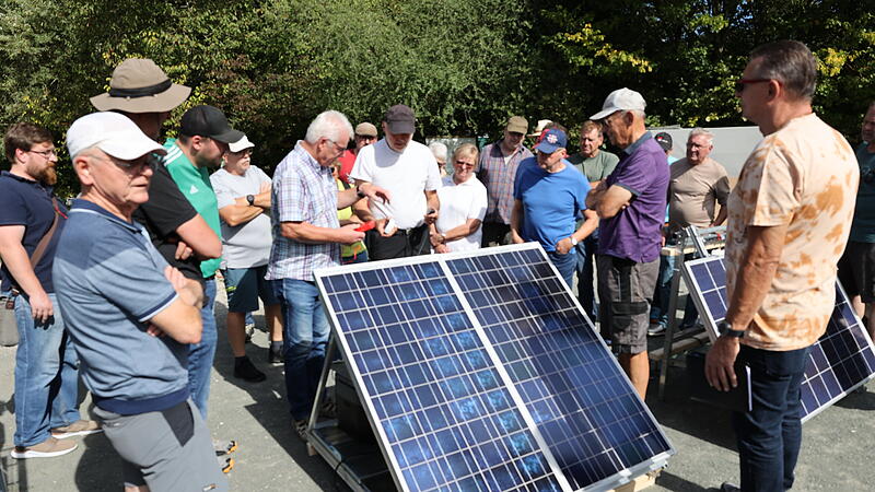 Schl&ouml;men: Photovoltaik auf dem Balkon - Tipps vom Experten