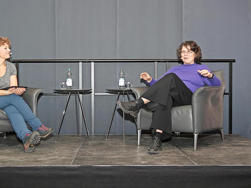 Langstreckenwanderin Christine Thürmer war zu Gast bei „Fränkischer Talk Live“ mit Andrea Pauly. Langstreckenwanderin Christine Thürmer war zu Gast bei „Fränkischer Talk Live“ mit Andrea Pauly.