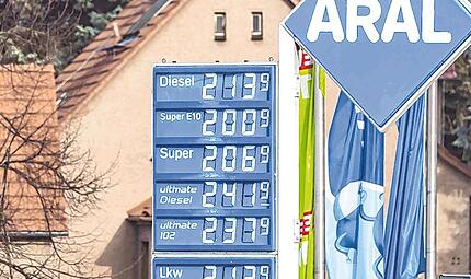 Gerade noch weiter gestiegen: Die Spritpreise hierzulande sind auch wegen der Besteuerung hoch.    