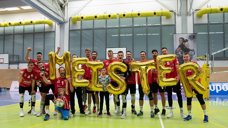 April: Der VC Eltmann feiert zwei Spieltage vor dem Saisonende die Meisterschaft in der 2. Bundesliga.Jahresr&uuml;ckblick Landkreis Ha&szlig;berge 2024