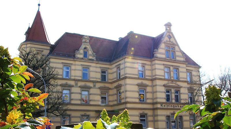 Als Ort der Kultur hat sich das Kolpinghaus längst bewährt, doch mit einer Entscheidung für ein Kulturzentrum zögert der Forchheimer Stadtrat noch. Foto: Josef Hofbauer Als Ort der Kultur hat sich das Kolpinghaus längst bewährt, doch mit einer Entscheidung für ein Kulturzentrum zögert der Forchheimer Stadtrat noch. Foto: Josef Hofbauer