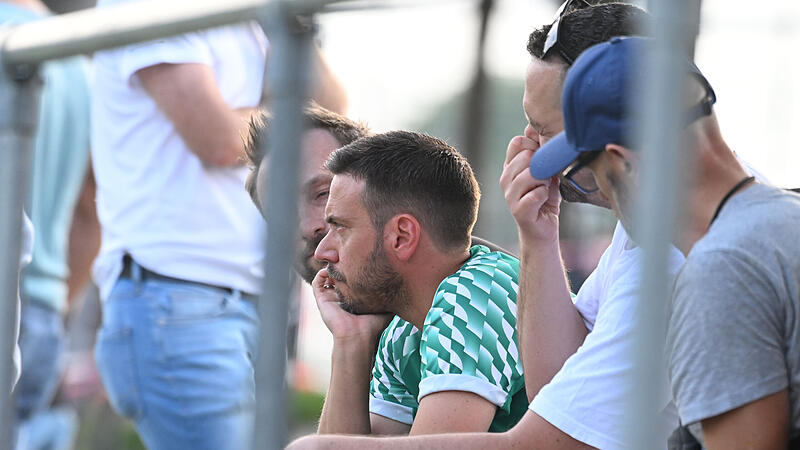 Neudrossenfelds Trainer Andreas Baumer war wegen einer Sperre gegen die DJK Gebenbach zum Zuschauen verdammt. Im Pokalspiel in Lichtenfels darf er wieder auf die Trainerbank. Neudrossenfelds Trainer Andreas Baumer war wegen einer Sperre gegen die DJK Gebenbach zum Zuschauen verdammt. Im Pokalspiel in Lichtenfels darf er wieder auf die Trainerbank.