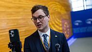 Malte Lenz Gallée (Bündnis 90 / Die Grünen), Mitglied der Fraktion Greens/EFA, im Gebäude des Europäischen Parlaments