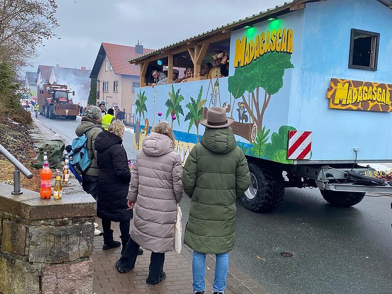 Faschingsumzug in Gef&auml;ll am 17. Februar 2026Faschingsumzug in Gef&auml;ll am 17. Februar 2026