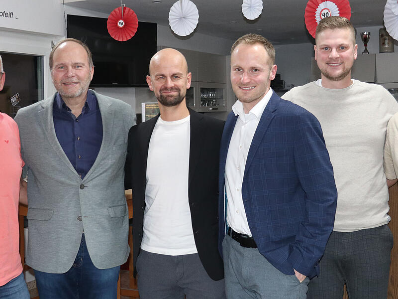 Bürgergemeinschaft Ebersdorf Tom Schultheiß offiziell nominiert als Bürgermeister-Kandidat