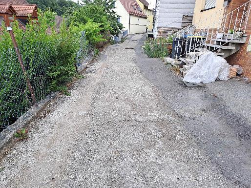 Der J&auml;gersberg ist eine sehr schlechte Stra&szlig;e, die nun in einem ersten Abschnitt ausgebaut werden soll.