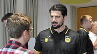 Savvas Savvas bei der Auftakt-PK 2026/27 des HSC 2000 Coburg.