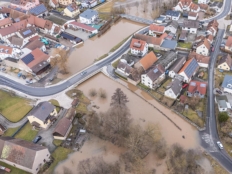Hochwasser in R&ouml;bersdorf bei Hirschaid im Landkreis Bamberg