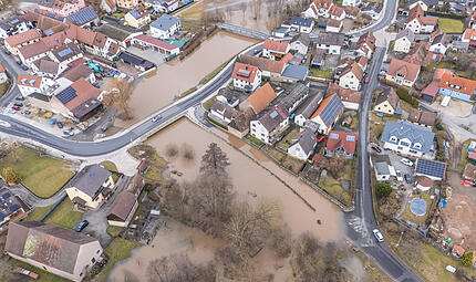 Hochwasser in R&ouml;bersdorf bei Hirschaid im Landkreis Bamberg