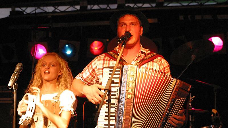 Die Band Rhöner Bluat (im Bild Nicole Dippold und Frank Schmitt) planen ein Revival und ein Benefiz-Konzert für die Kissinger Hütte. Die Band Rhöner Bluat (im Bild Nicole Dippold und Frank Schmitt) planen ein Revival und ein Benefiz-Konzert für die Kissinger Hütte.