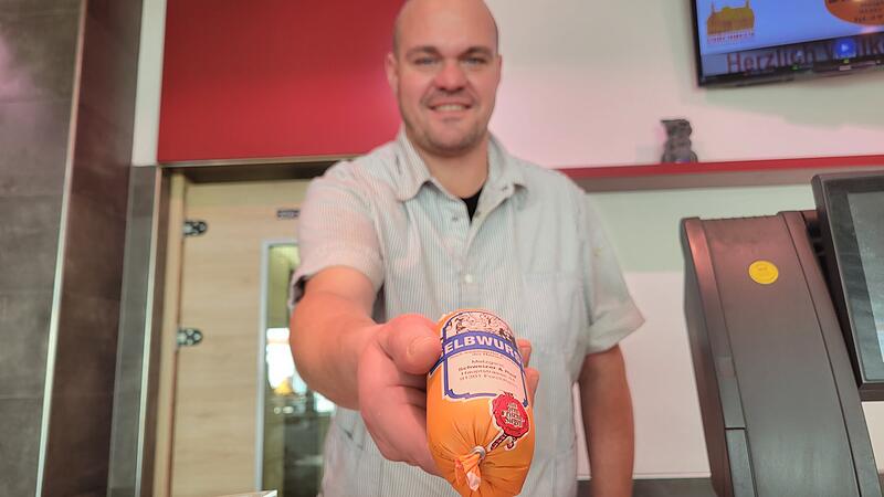 Michael Reif von der Metzgerei Schweizer und Reif in der Forchheimer Innenstadt.