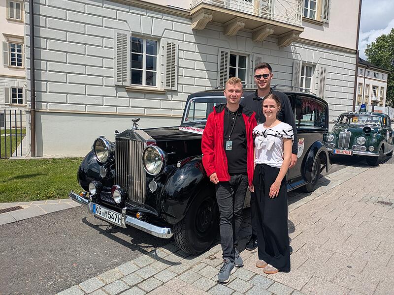 Der Rolls Royce Silver Wraith wird auf Wunsch f&uuml;r Bestattungen genutzt.