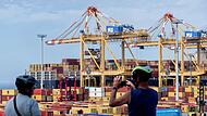 Containerterminal in Bremerhaven