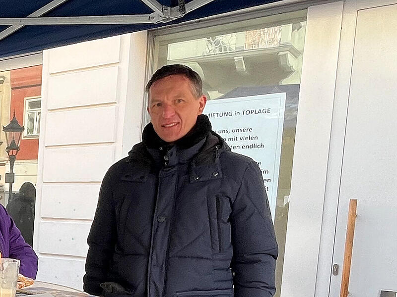 Ein Mann  in der Stadt