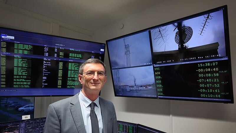 Hakan Kayal, Professor für Raumfahrttechnik Hakan Kayal, Professor für Raumfahrttechnik