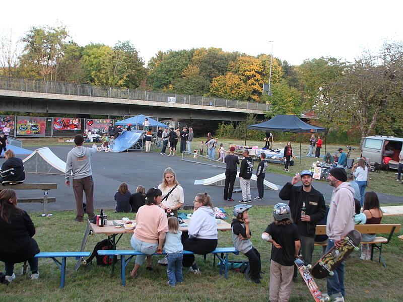 Impressionen vom Arts, Beatz & Boards Benefizfest für Hikel am Skatepark Münnerstadt Impressionen vom Arts, Beatz & Boards Benefizfest für Hikel am Skatepark Münnerstadt