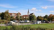 Der Stadtrat hat ein Konzept f&uuml;r den Bleichrasen unterhalb des Roten Schlosses beschlossen.