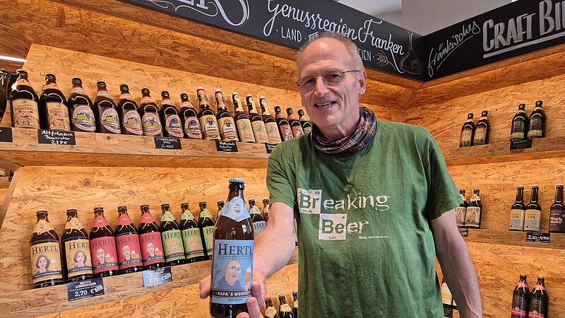 Bernd Hertl: Der Seniorchef der Schl&uuml;sselfelder Brauerei verkauft im Bierothek-Laden an der Kettenbr&uuml;cke ungew&ouml;hnliche Bier-Kreationen.