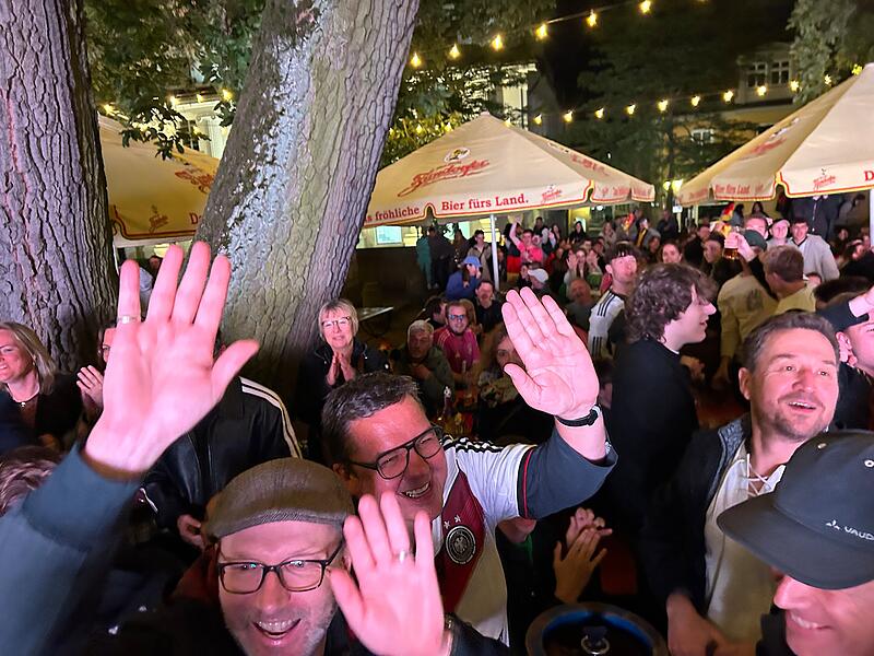 Fußball-EM: Public Viewing in CoburgFußball-EM 2024: So feiert Coburg Fußball-EM: Public Viewing in CoburgFußball-EM 2024: So feiert Coburg