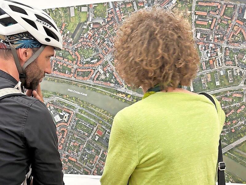 Die B&uuml;rger konnten sich ausf&uuml;hrlich informieren.