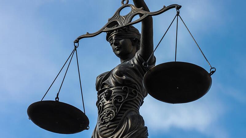Anf&auml;nglich will der Angeklagte gar nicht bemerkt haben, dass er &uuml;ber eine fremde Kreditkarte Waren bestellt hatte.Forchheim & Fr&auml;nkische Schweiz