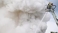 Küps: Brand in Lagerhalle einer Firma Küps: Brand in Lagerhalle einer Firma