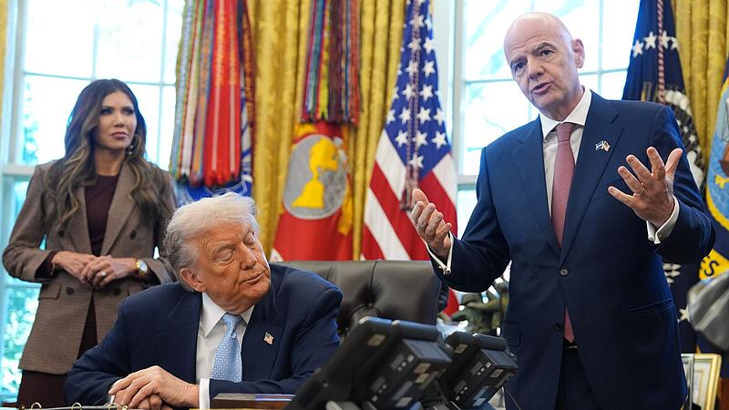 Donald Trump und Gianni Infantino Donald Trump und Gianni Infantino