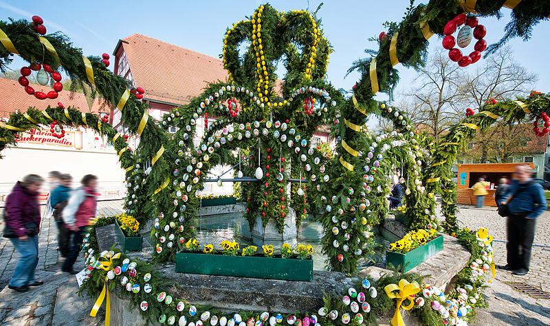 Osterbrunnen in Heiligenstadt i.Ofr.Die sch&ouml;nsten Osterbrunnen aus Bamberg und Umgebung