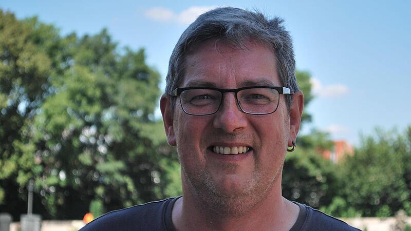 Thomas Heidenreich ist als Sozialp&auml;dagoge in der Fl&uuml;chtlings- und Integrationsberatung (FIB) des Caritasverbandes Ha&szlig;berge t&auml;tig.