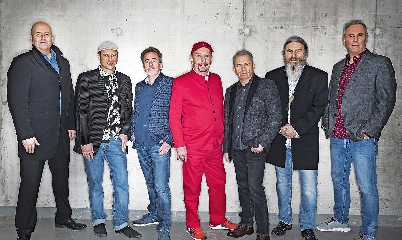 Am Freitag kommen die sechs M&uuml;nchner der Spider Murphy Gang in die Heinrich-Lades-Halle Erlangen.