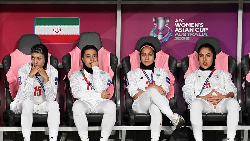 Iran-Krieg - Irans Fußballerinnen Iran-Krieg - Irans Fußballerinnen