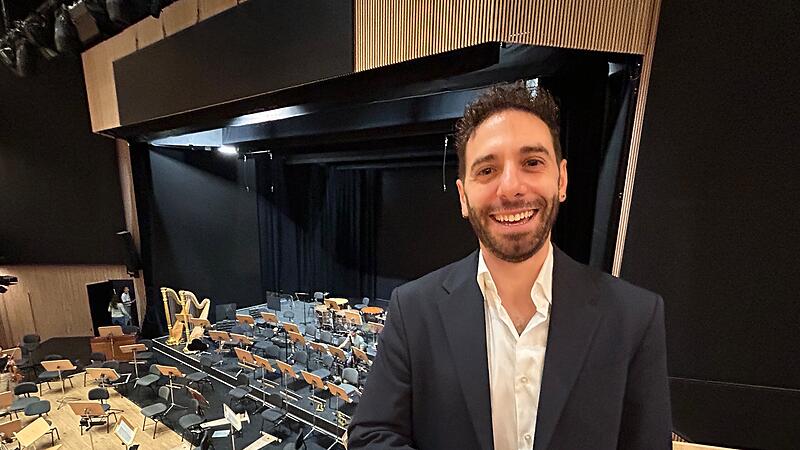 Freut sich auf seine neue Aufgabe als Generalmusikdirektor am Landestheater Coburg: der 39-j&auml;hrige Tommaso Turchetta.