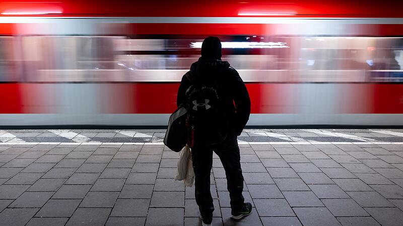 Bahnverkehr Bahnverkehr