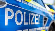 Frauen finden Männerleiche in Waldstück in Hamburg-Rissen Frauen finden Männerleiche in Waldstück in Hamburg-Rissen