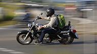 Die Polizei hat am Sonntagmittag mehrere Stunden den Zweiradverkehr in Behringersmühle und Egloffstein kontrolliert.Forchheim & Fränkische Schweiz Die Polizei hat am Sonntagmittag mehrere Stunden den Zweiradverkehr in Behringersmühle und Egloffstein kontrolliert.Forchheim & Fränkische Schweiz
