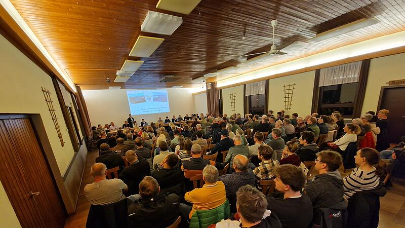 Gut besucht war die Bürgerversammlung des Marktes Zeitlofs.  Im Mittelpunkt stand das Thema Wasserversorgung.