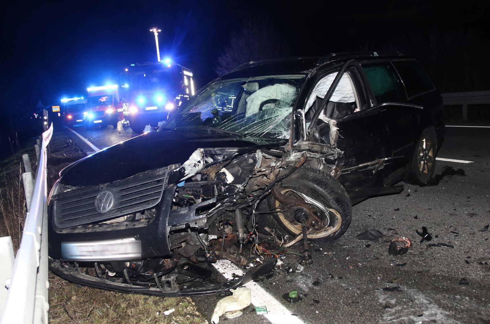  Bei einem schweren Unfall im Itzgrund im Landkreis Coburg wurden zwei Bildidee 
