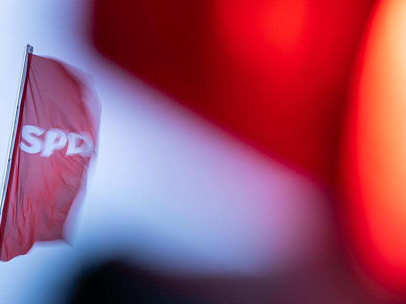 SPD-Parteizentrale am Abend