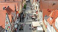 Ab dieser Woche wird der Anliegerverkehr aus der Burgerhofstraße  auf die Hauptstraße umgeleitet.  Über die Flaniermeile könnten künftig also mitunter ganztägig Autos sowie große Baustellenfahrzeuge rollen.Forchheim & Fränkische Schweiz
