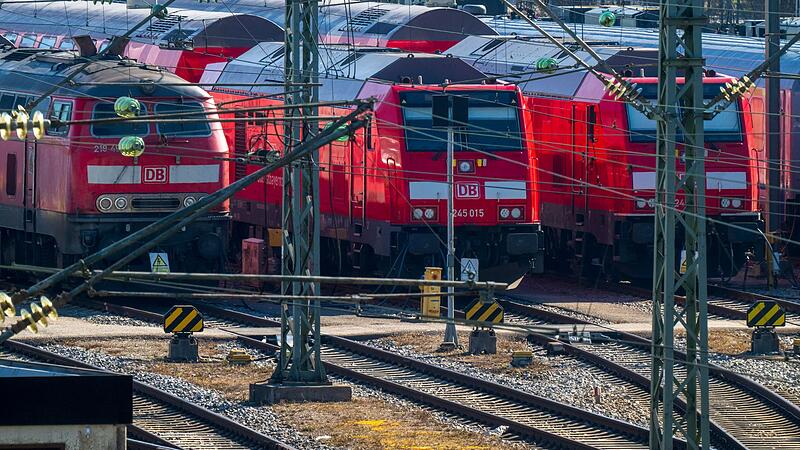 Regionalbahn Loks am Hauptbahnhof