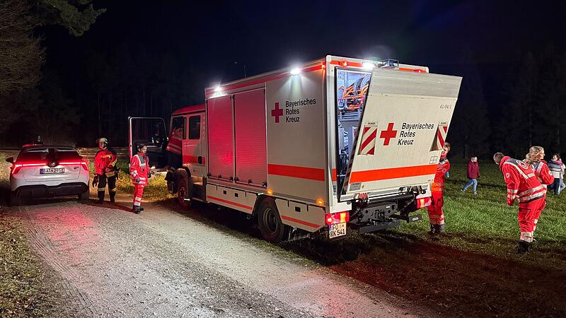 Am Pfadfinderhaus Lindersberg im Landkreis Forchheim, rund einen Kilometer von Burg Feuerstein entfernt, mussten 27 Kinder evakuiert werden.Forchheim & Fränkische Schweiz Am Pfadfinderhaus Lindersberg im Landkreis Forchheim, rund einen Kilometer von Burg Feuerstein entfernt, mussten 27 Kinder evakuiert werden.