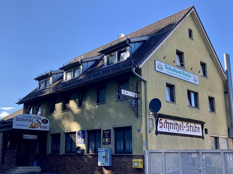 Ungewisse Zukunft für die Schnitzelstube in Triebsdorf im Landkreis Coburg: Am 29. September ist erst einmal Schluss. Ungewisse Zukunft für die Schnitzelstube in Triebsdorf im Landkreis Coburg: Am 29. September ist erst einmal Schluss.