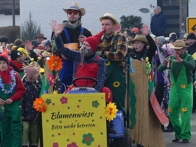 Faschingsumzug 2026Die sch&ouml;nsten Bilder des Faschingsumzug Ebenhausen 2026
