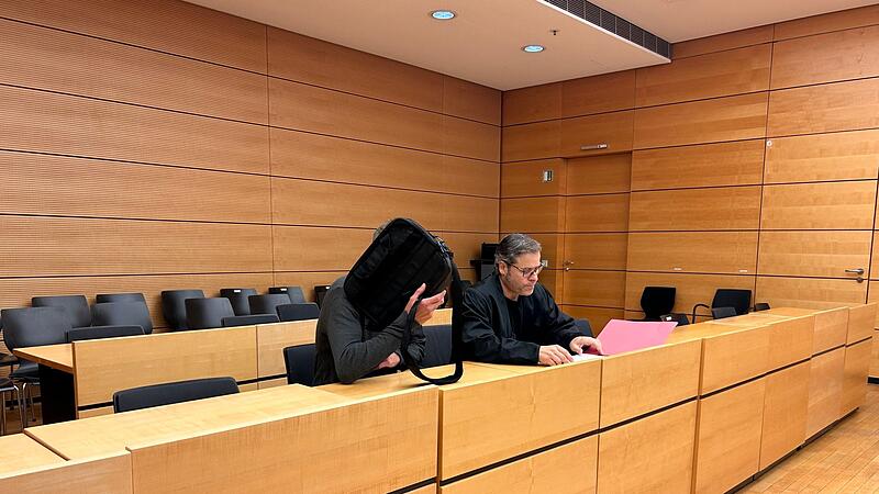 Baby im Sommer im Auto eingeschlossen - Prozess